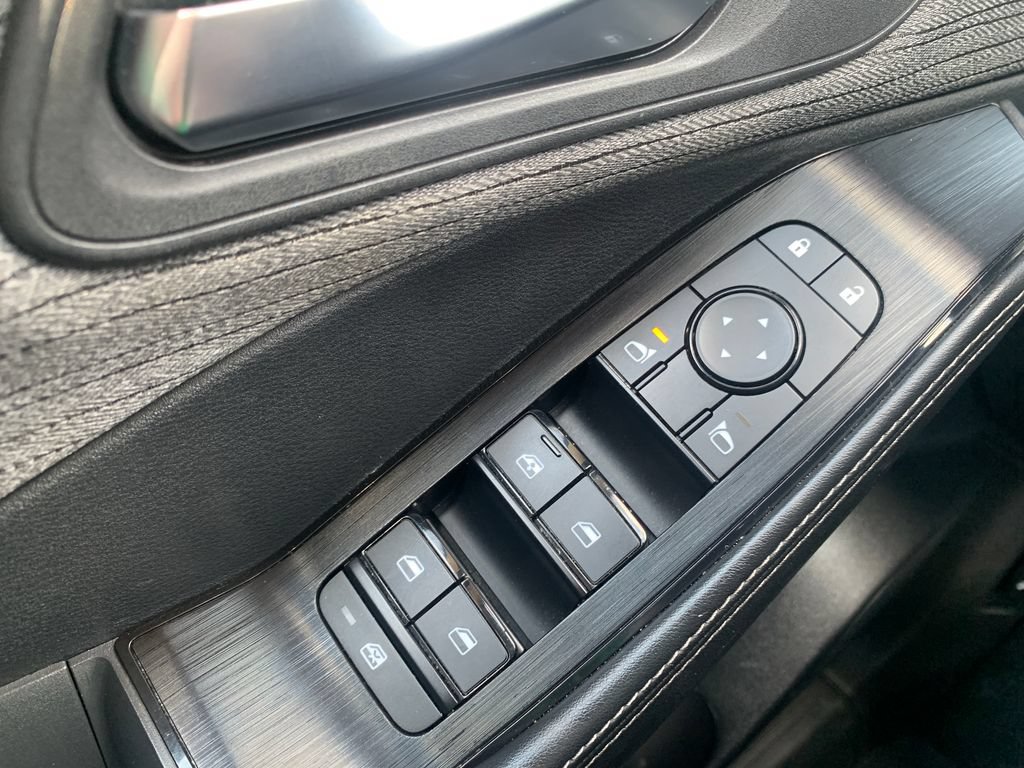 Used 2023 Nissan Rogue SV AWD/4WD image 24