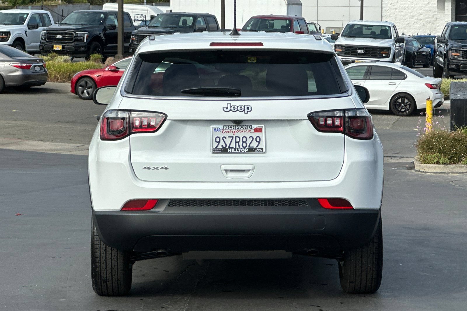 Used 2025 Jeep Compass Sport AWD/4WD image 6