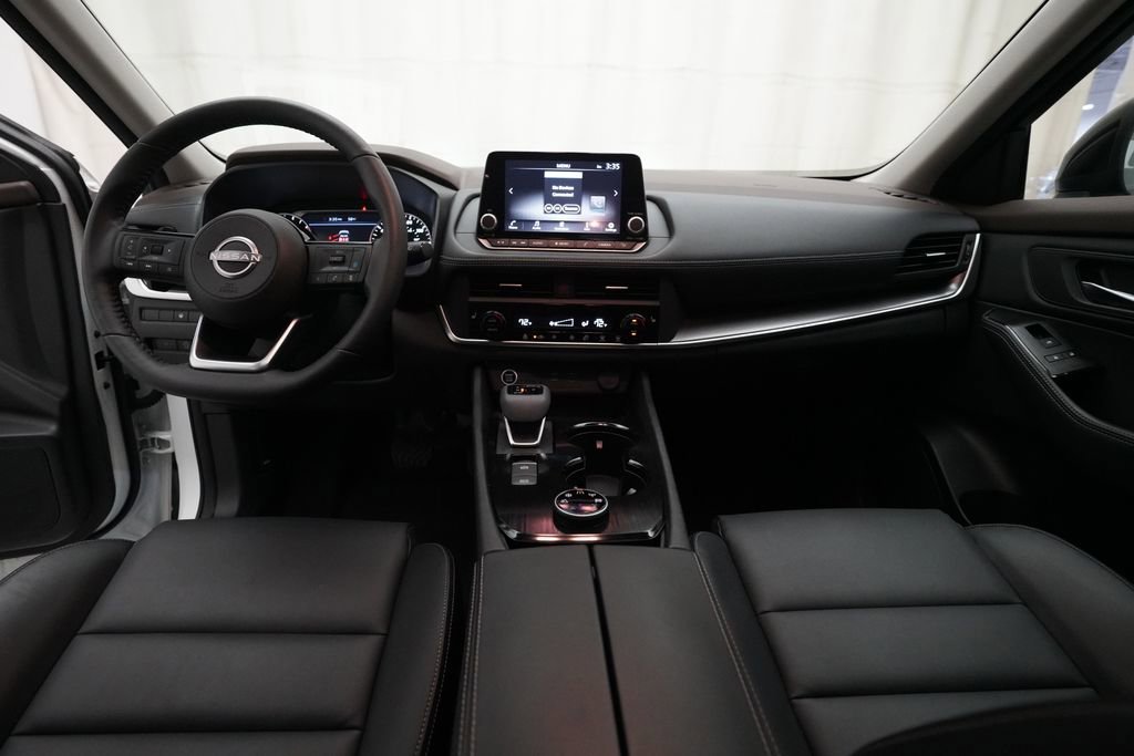 Certified 2023 Nissan Rogue SV w/ SV Premium B Package AWD/4WD image 5