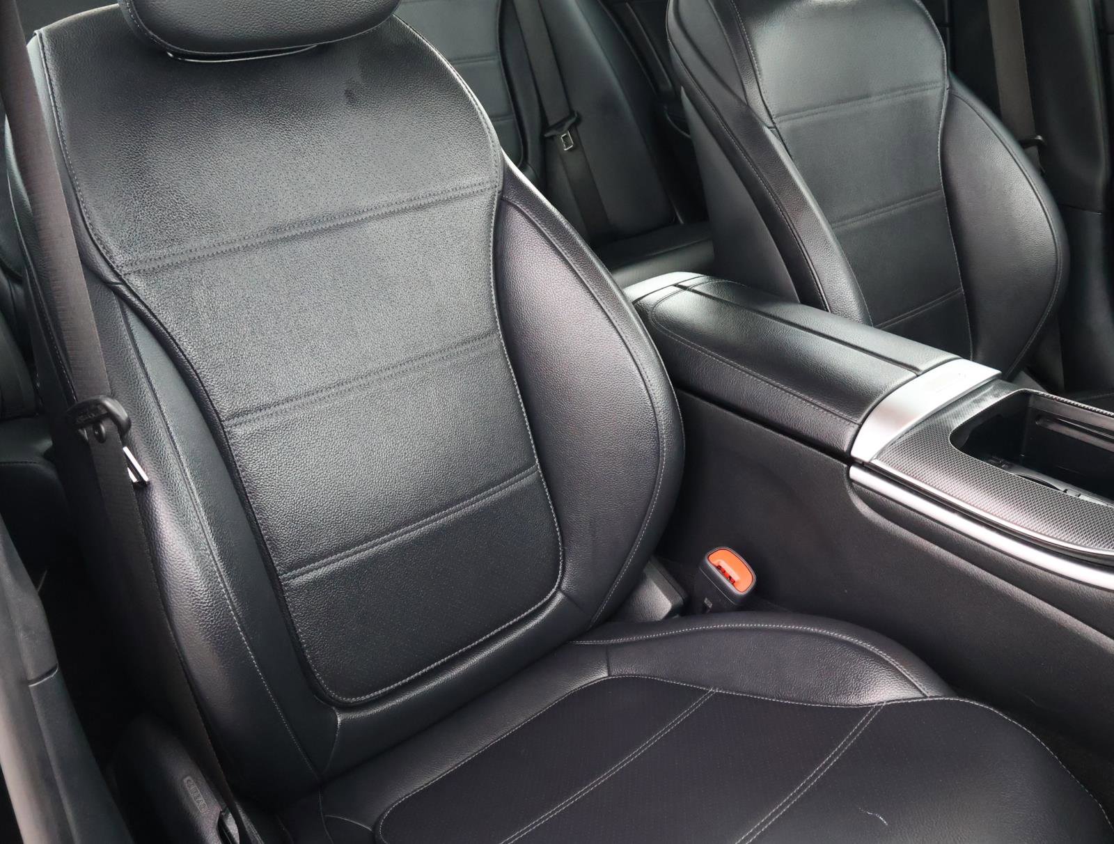 Used 2024 Mercedes-Benz C 300 4MATIC Sedan image 18