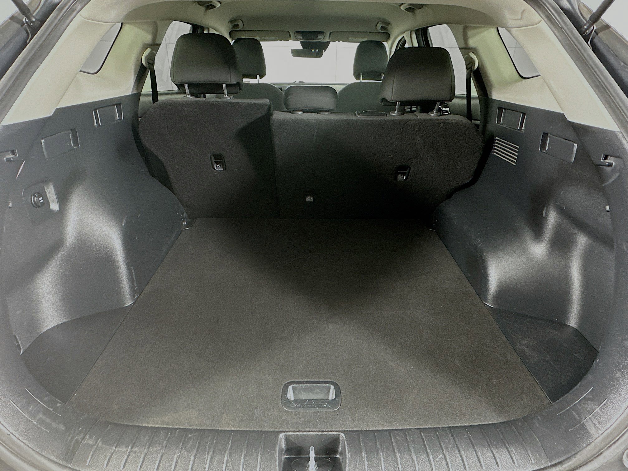 Used 2025 Kia Sportage LX image 26