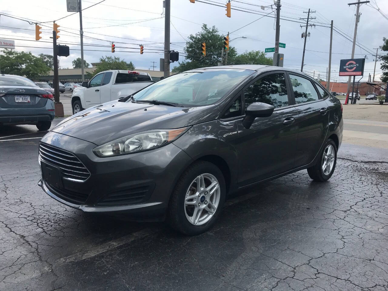 Used 2019 Ford Fiesta SE FWD image 4