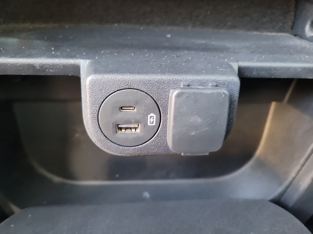 Used 2023 Ford F150 XLT image 12