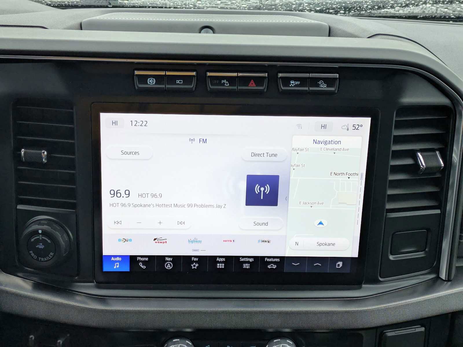 Used 2023 Ford F350 Platinum w/ Tremor Off-Road Package AWD/4WD image 29