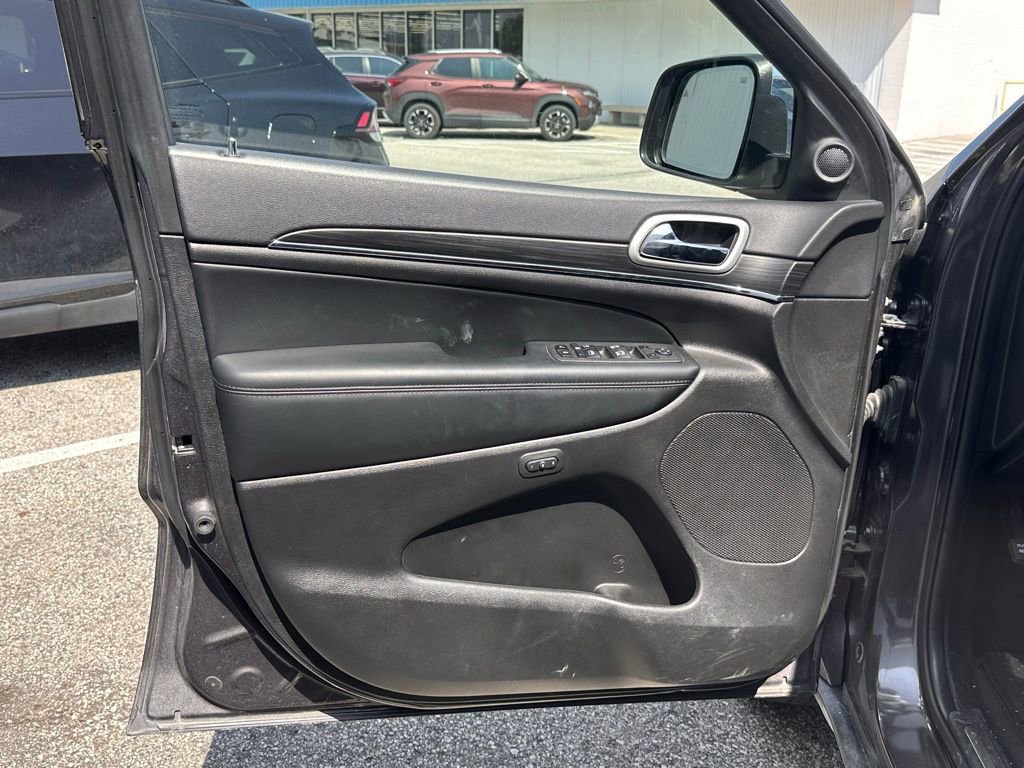 Used 2021 Jeep Grand Cherokee Limited w/ Luxury Group II image 12