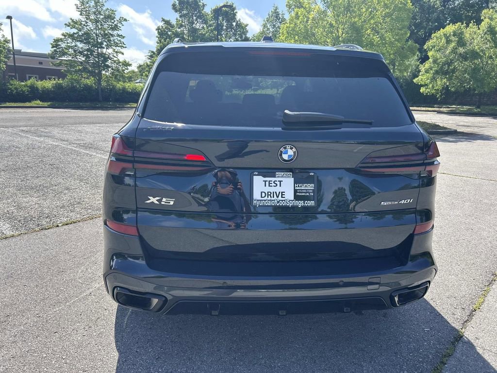 Used 2024 BMW X5 sDrive40i w/ M Sport Package RWD image 6