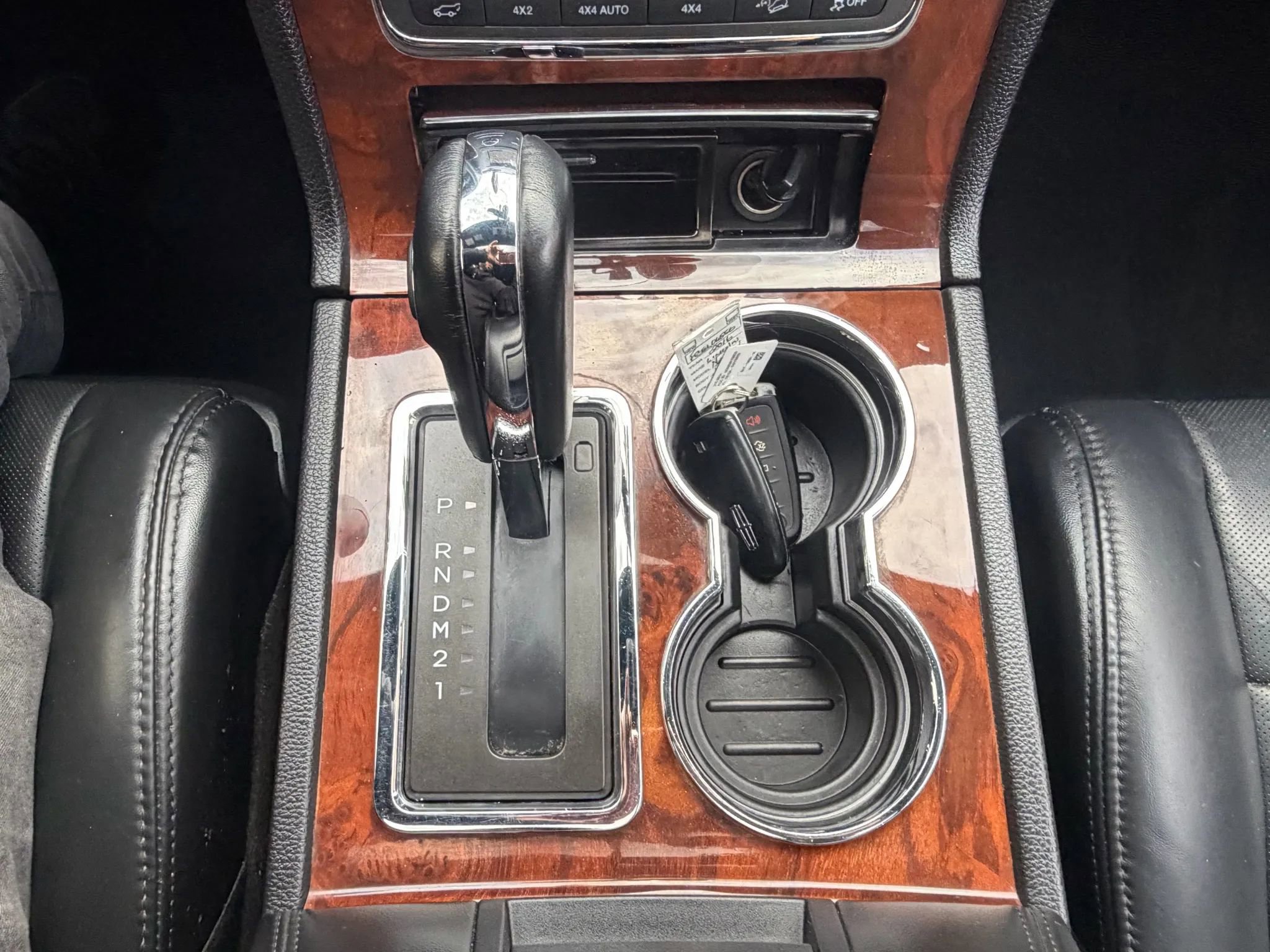 Used 2016 Lincoln Navigator Select image 29