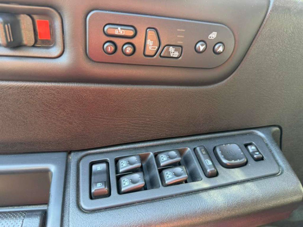 Used 2005 HUMMER H2 SUT w/ Preferred Equipment Group AWD/4WD image 24