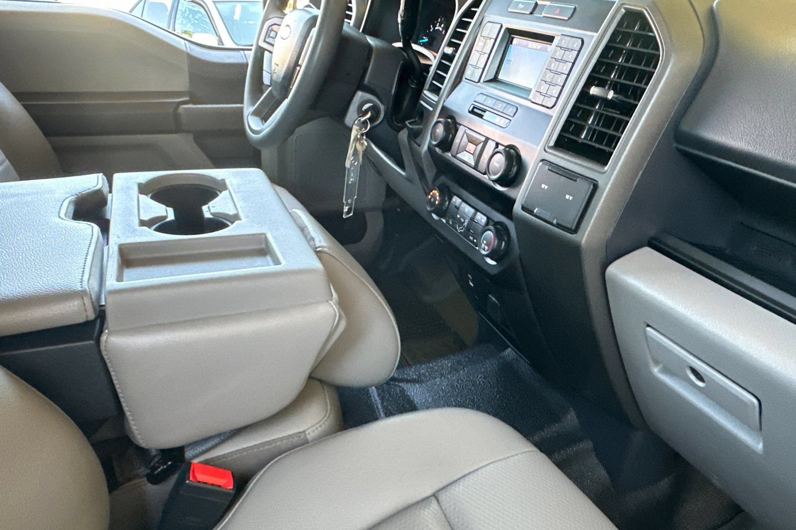 Used 2022 Ford F350 XL w/ Power Equipment Group RWD image 15