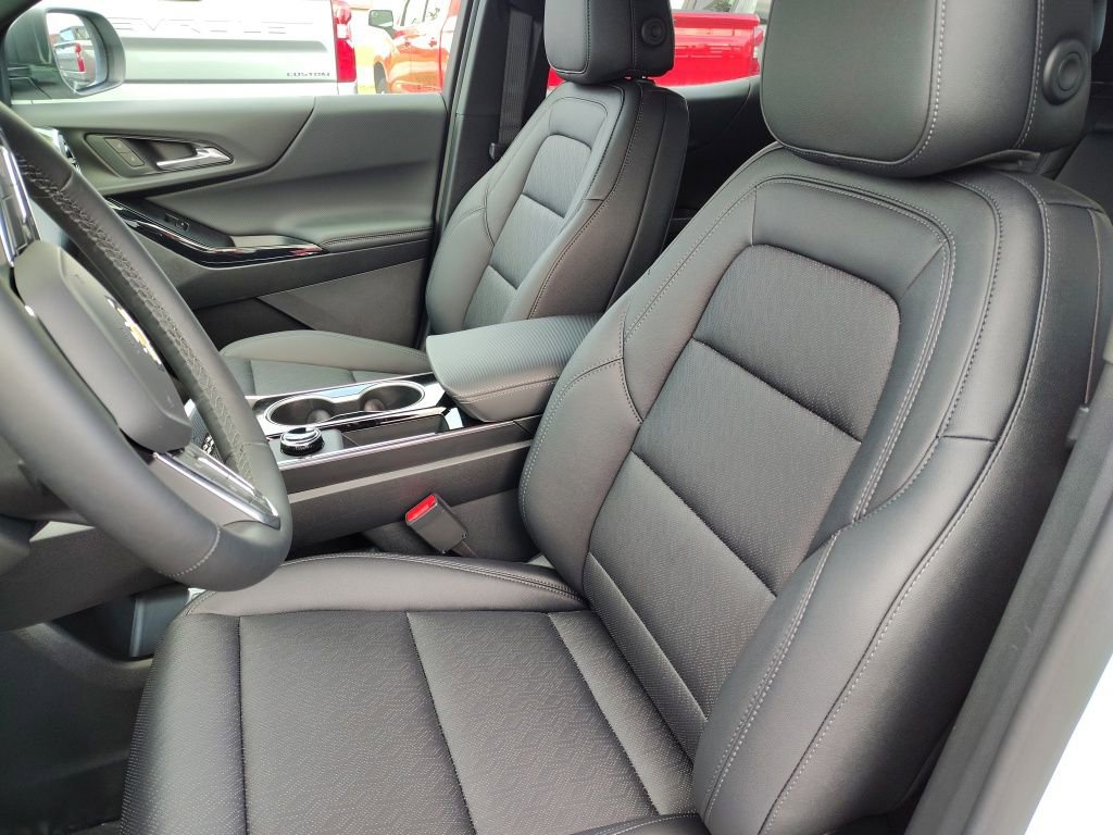 New 2026 Chevrolet Equinox LT w/ Convenience Package II image 13