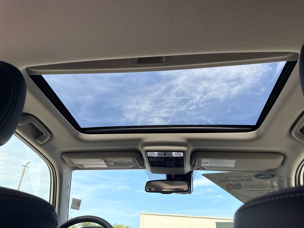 Used 2022 Toyota 4Runner SR5 Premium w/ Moonroof Package RWD image 8