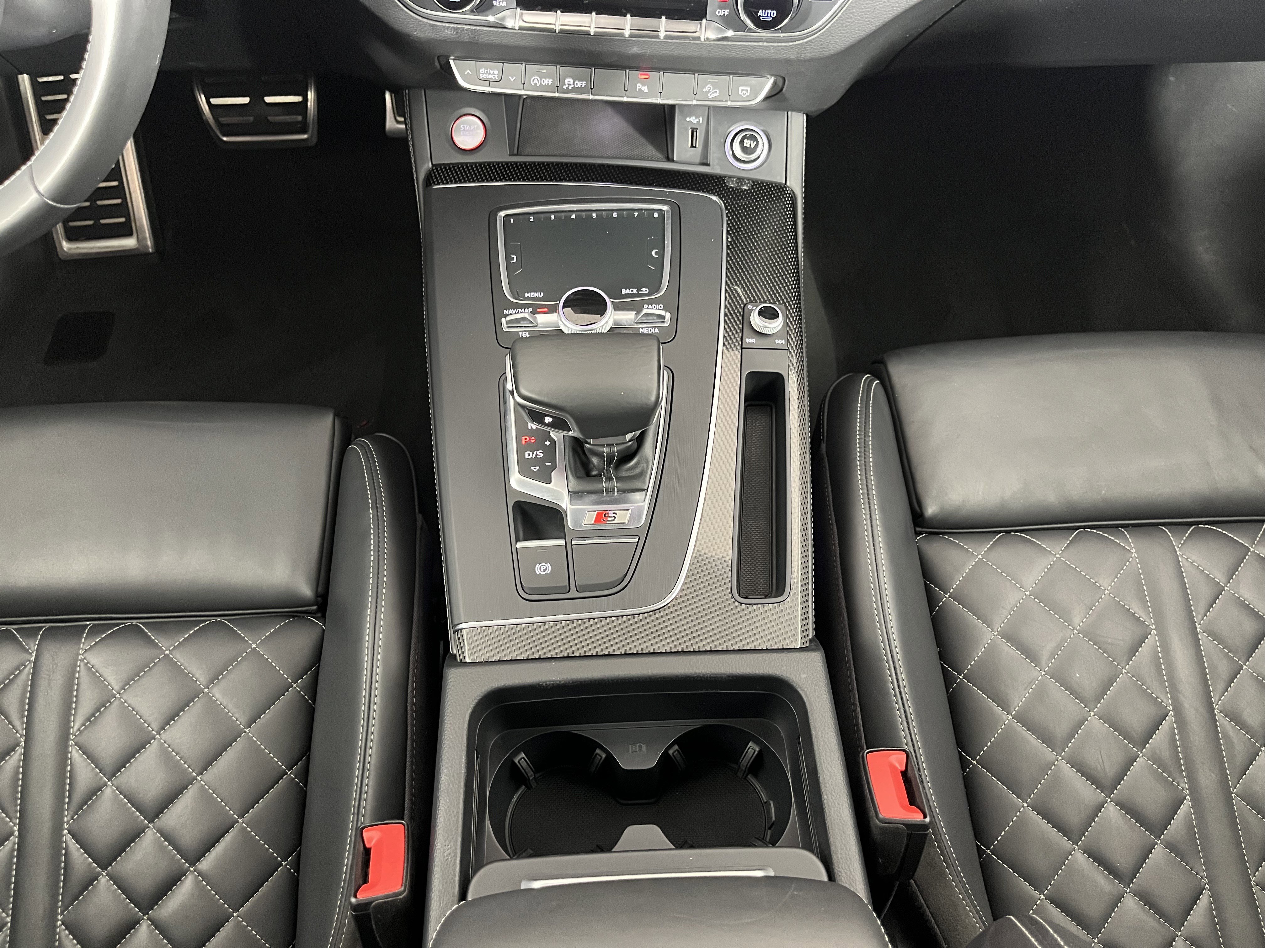 Used 2018 Audi SQ5 Premium Plus w/ Navigation Package image 17