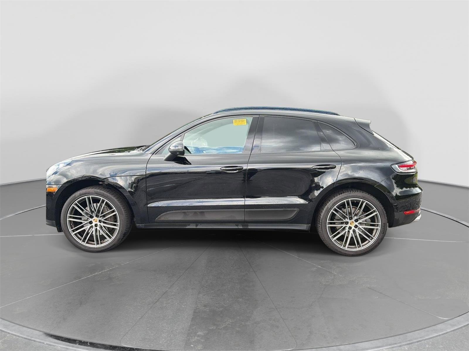 Used 2021 Porsche Macan S AWD/4WD image 2