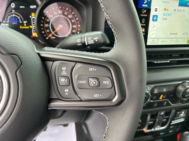 New 2025 Jeep Gladiator High Tide image 15