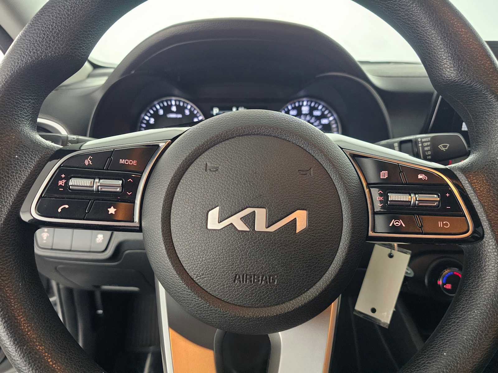 Used 2022 Kia Forte LXS FWD image 22