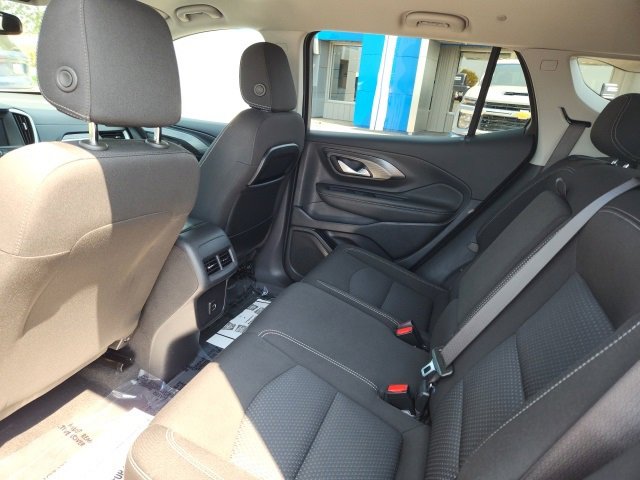Used 2024 GMC Terrain SLE image 10