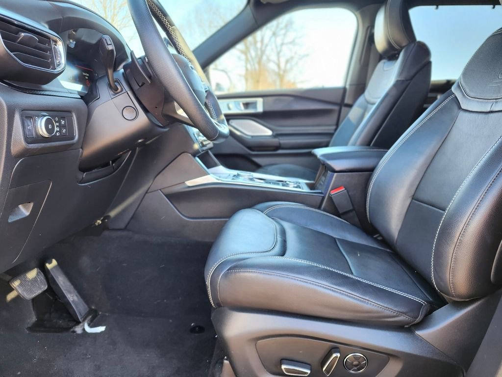 Used 2020 Ford Explorer ST w/ Premium Technology Package image 20