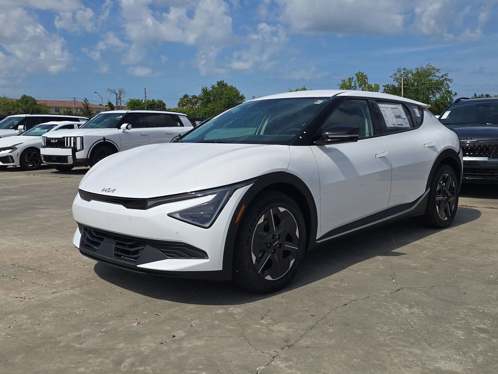 New 2026 Kia EV6 2WD image 4