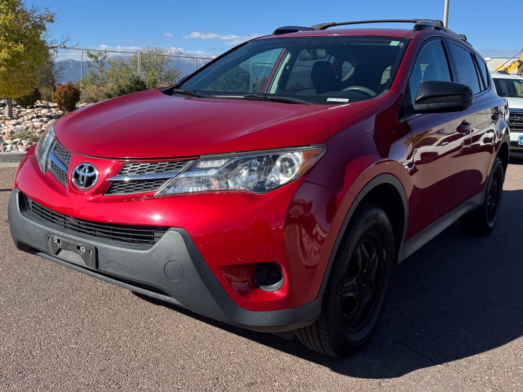 Used 2015 Toyota RAV4 LE AWD/4WD image 4