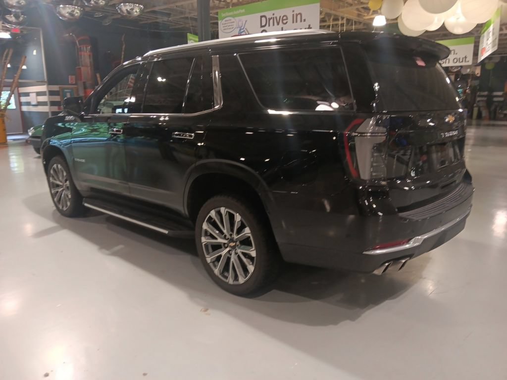 Used 2025 Chevrolet Tahoe High Country w/ Sun And Tow Package AWD/4WD image 8