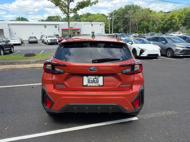 Used 2024 Subaru Crosstrek 2.0i Premium w/ Crosstrek Mirror Package AWD/4WD image 4