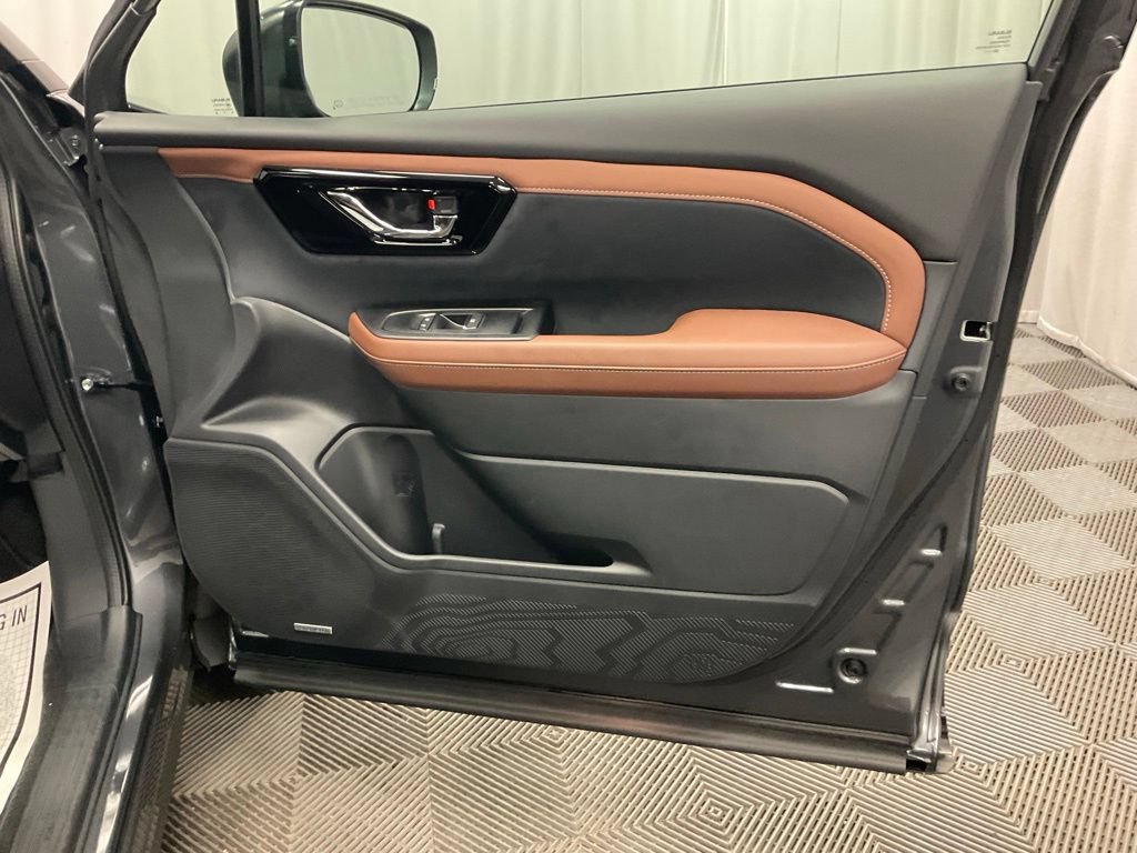New 2026 Subaru Forester Touring AWD/4WD image 26