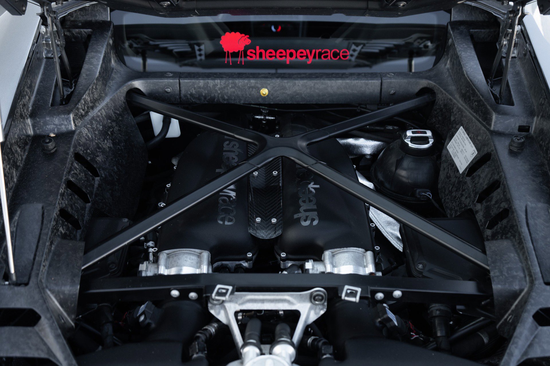 Used 2015 Lamborghini Huracan LP 610-4 image 32