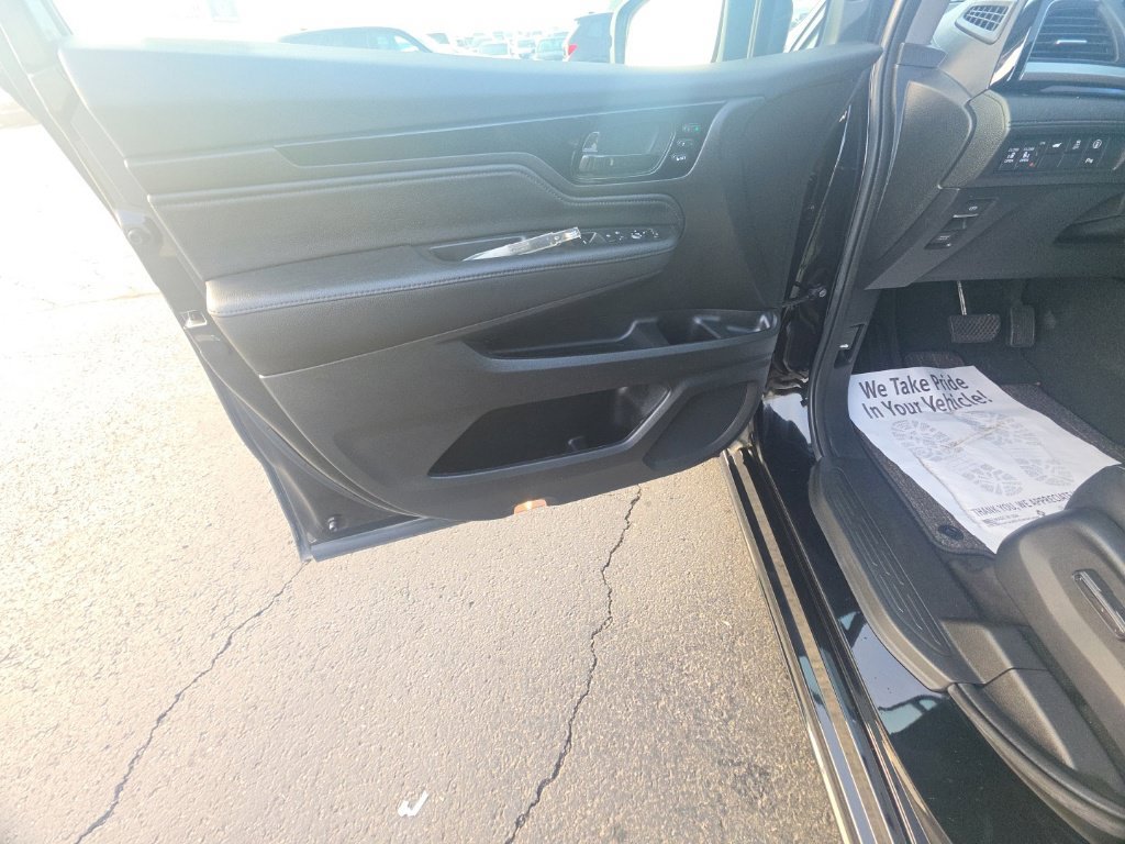 Certified 2024 Honda Odyssey Touring image 13
