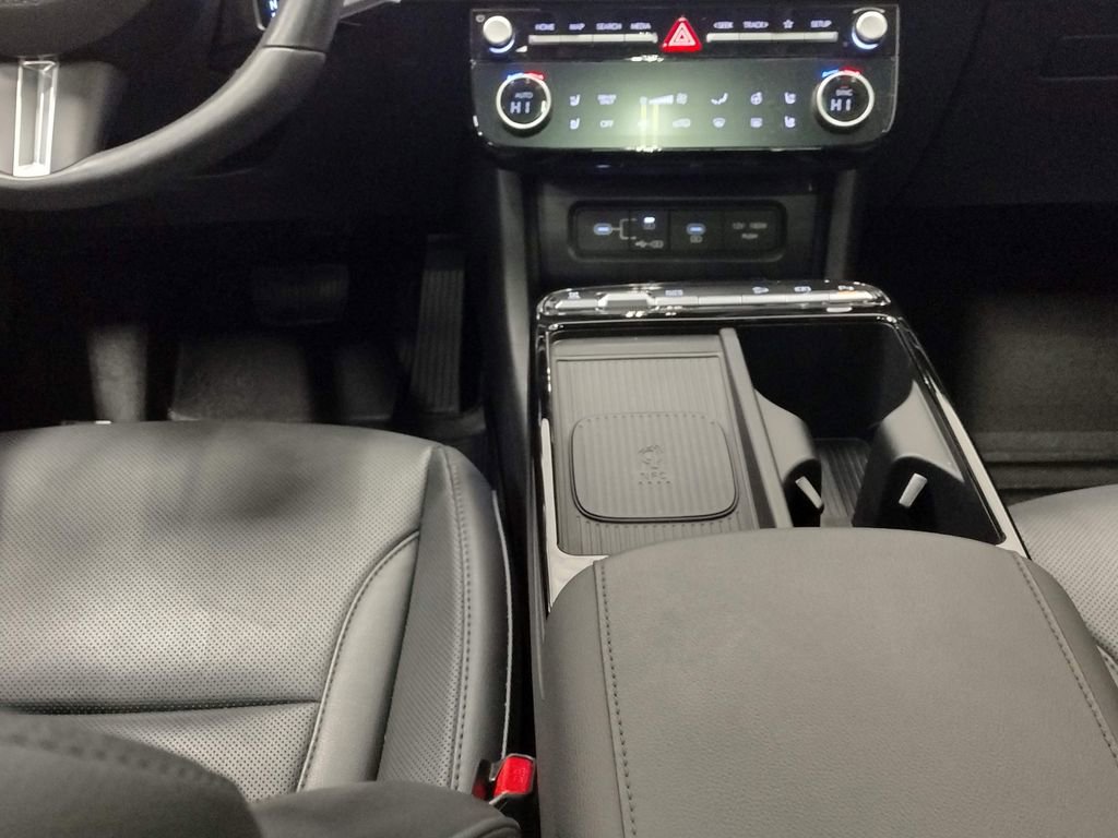 Certified 2025 Hyundai Tucson Limited image 44