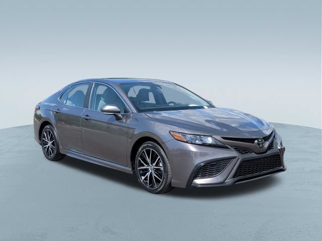Used 2024 Toyota Camry SE FWD image 9