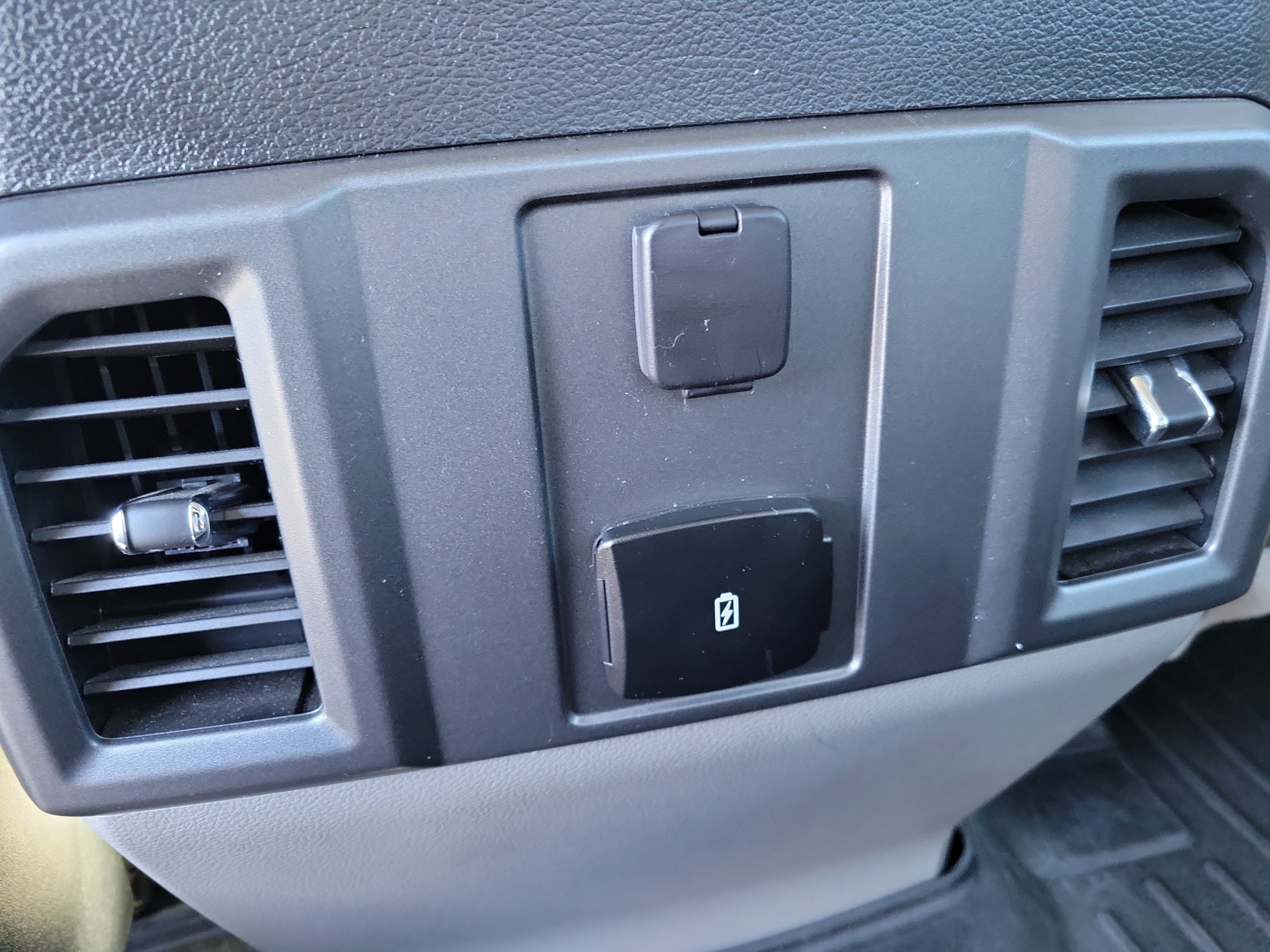 Used 2020 Ford F150 XLT w/ Equipment Group 301A Mid image 13