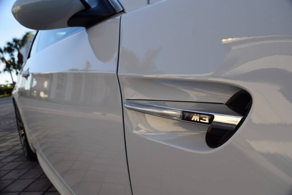 Used 2011 BMW M3 Convertible RWD image 32