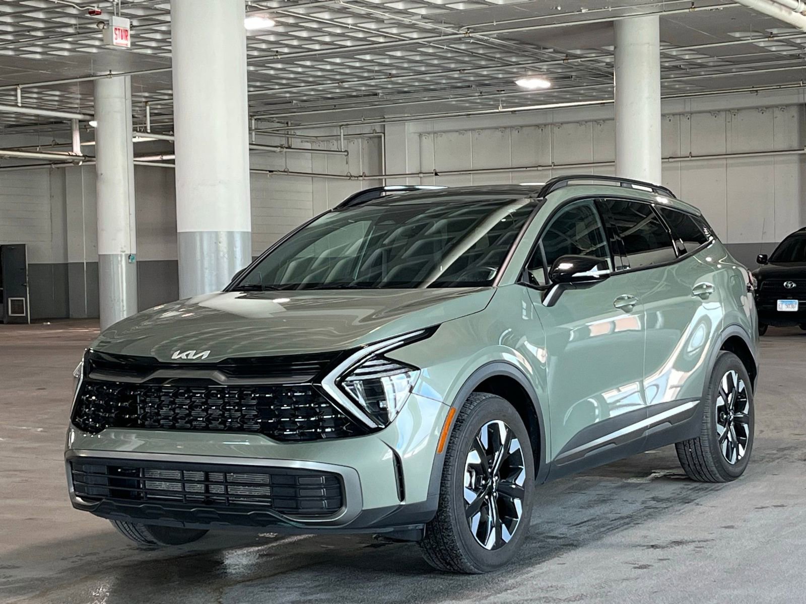 Used 2024 Kia Sportage X-Line w/ X-Line Premium Package image 4