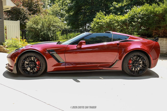 Used 2017 Chevrolet Corvette Z06 RWD image 16
