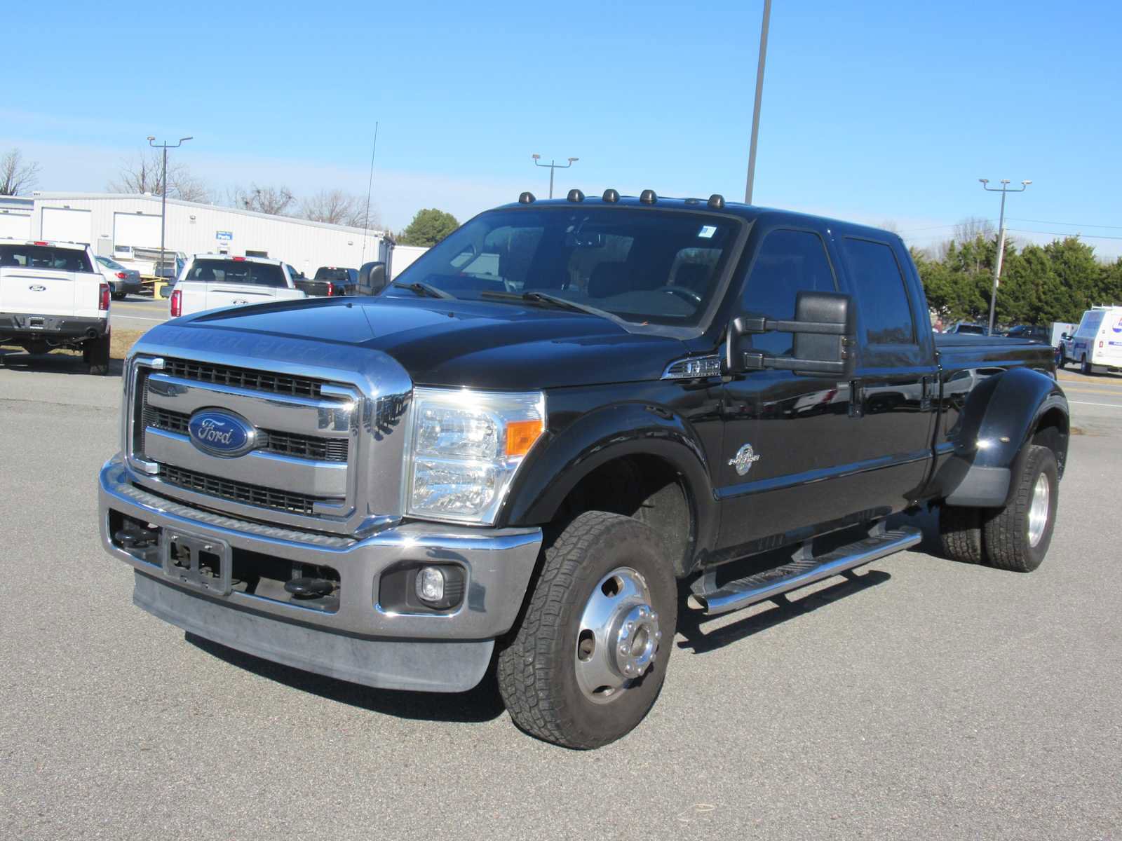 Used 2016 Ford F350 Lariat w/ Lariat Interior Package image 1
