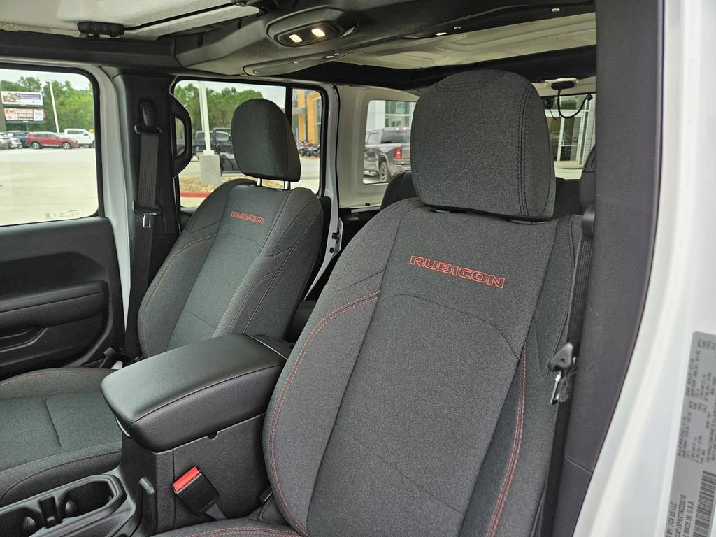 Used 2026 Jeep Wrangler Unlimited Rubicon AWD/4WD image 14
