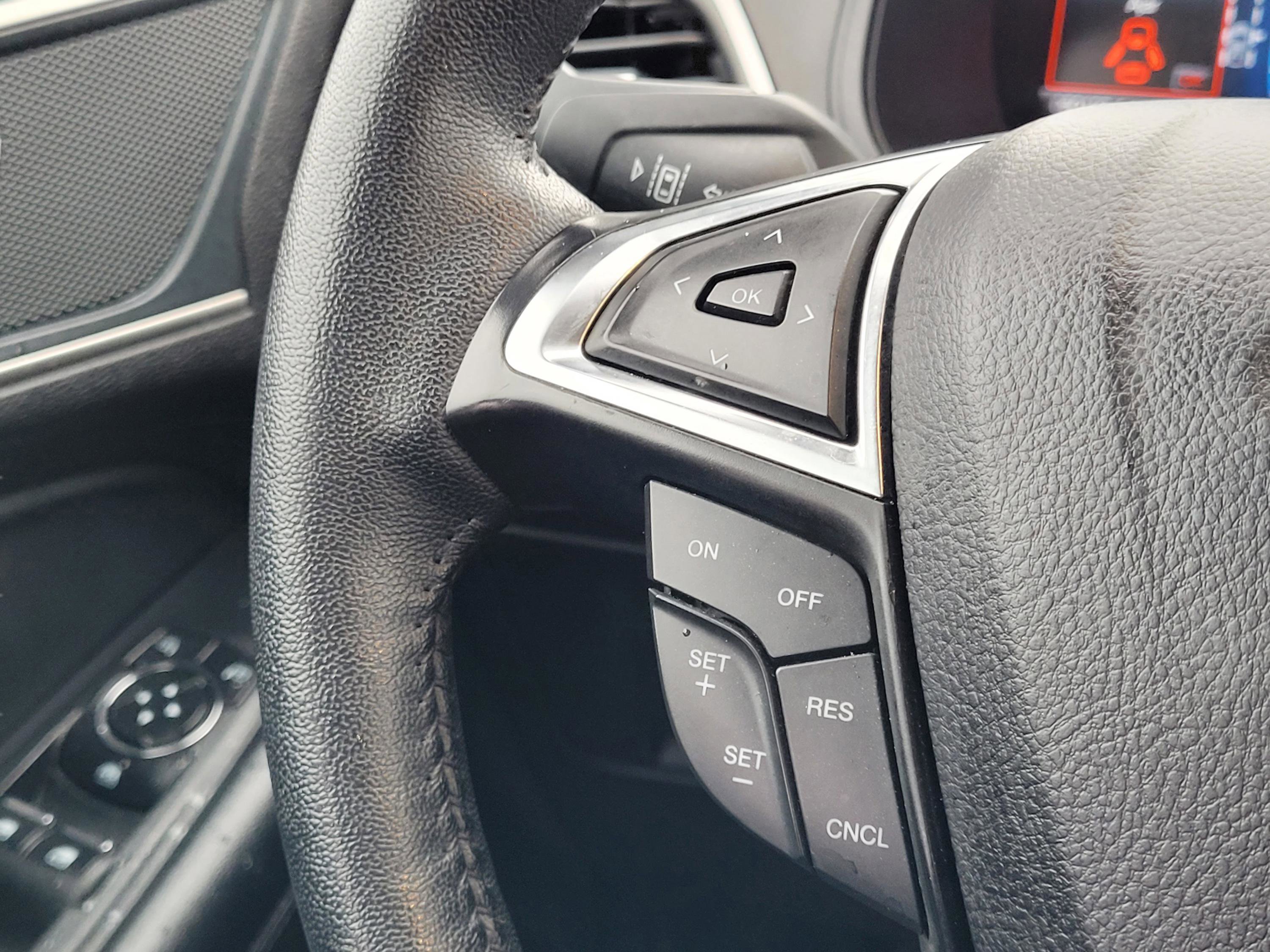 Used 2024 Ford Edge SEL image 14