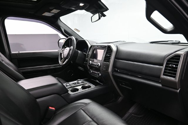 Used 2020 Ford Expedition Max XLT w/ Equipment Group 202A AWD/4WD image 35