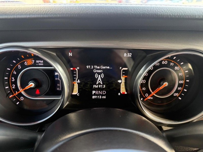 Used 2020 Jeep Wrangler Unlimited Sahara image 20