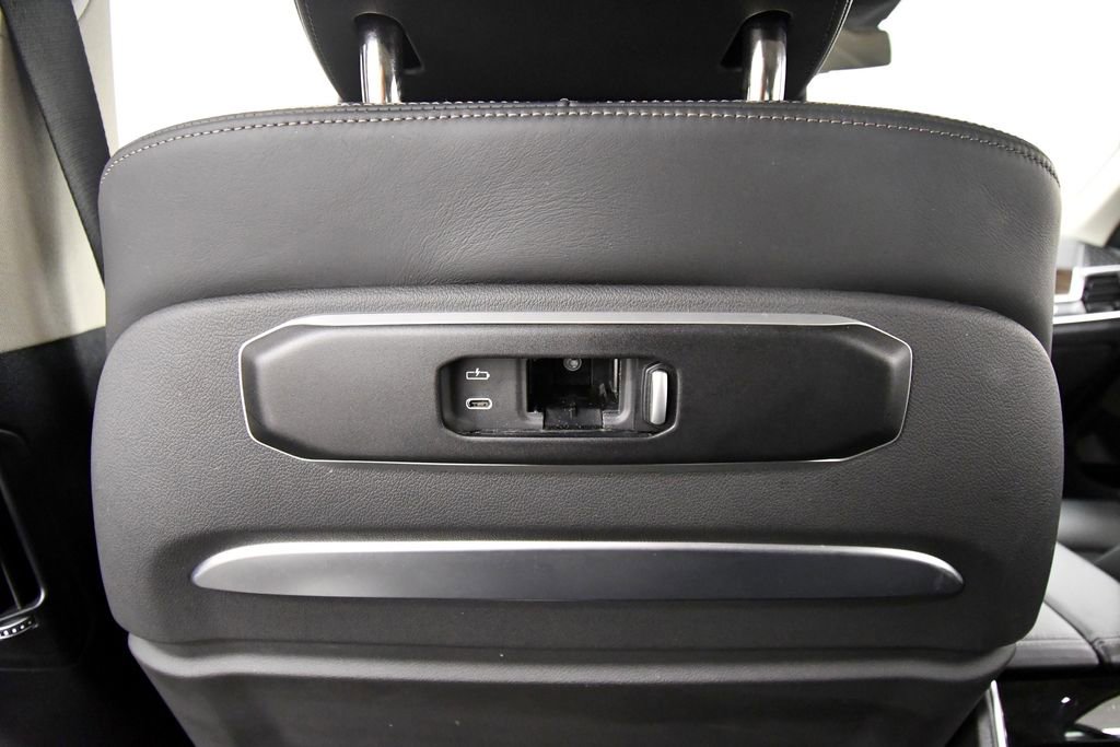 Used 2026 BMW X7 xDrive40i AWD/4WD image 17