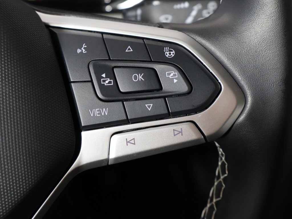 Used 2025 Volkswagen Taos S image 38