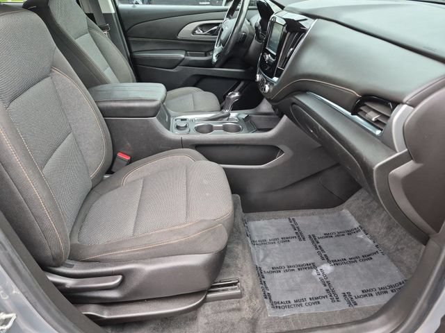 Used 2018 Chevrolet Traverse LT w/ LPO, Floor Liner Package FWD image 27