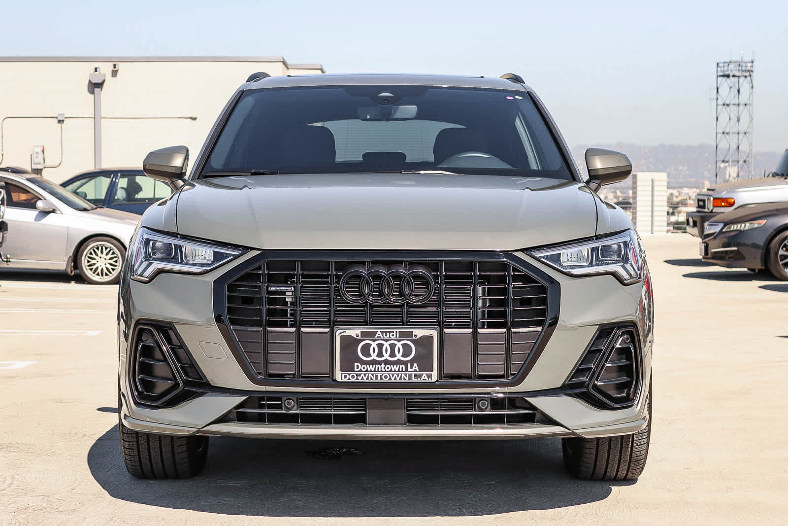 Used 2025 Audi Q3 2.0T Premium w/ Convenience Package AWD/4WD image 2
