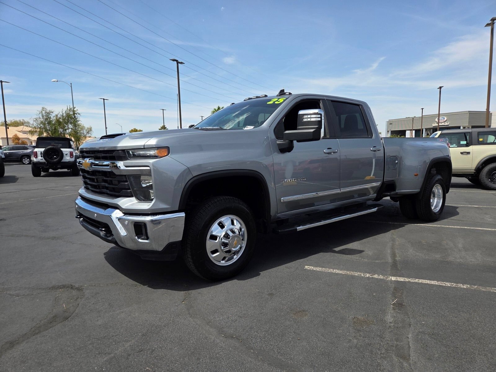 Used 2025 Chevrolet Silverado 3500 LT w/ Safety Package AWD/4WD video 2