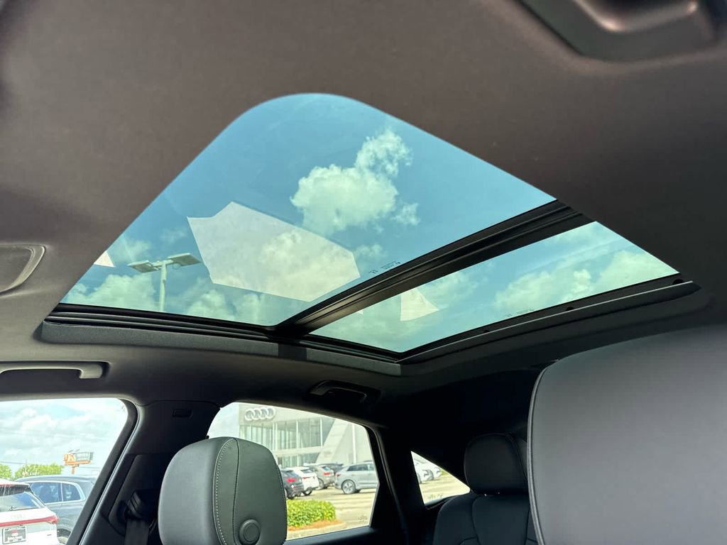 Used 2024 Audi Q5 2.0T Premium Plus w/ Premium Plus Package image 31