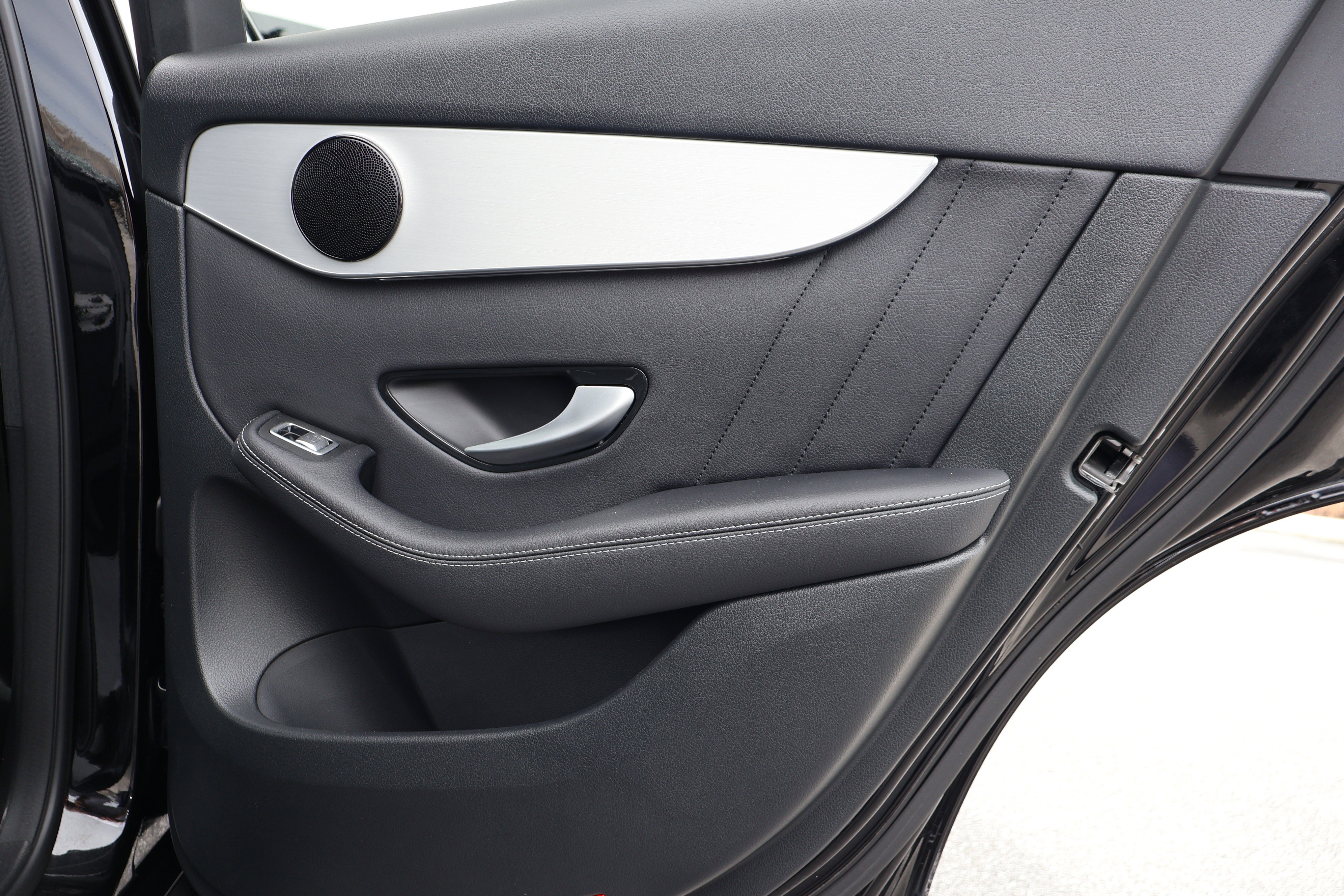 Certified 2022 Mercedes-Benz GLC 300 image 23