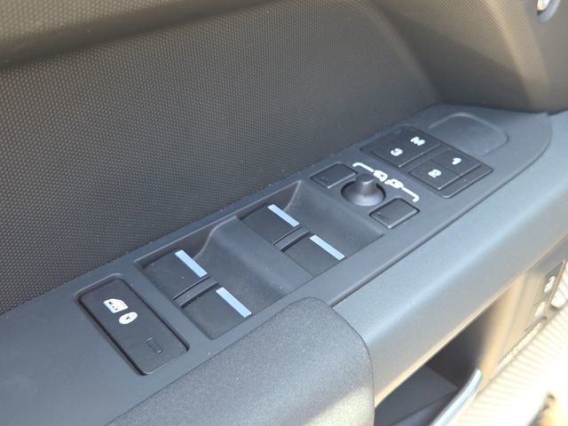 Used 2023 Land Rover Defender 130 X image 18