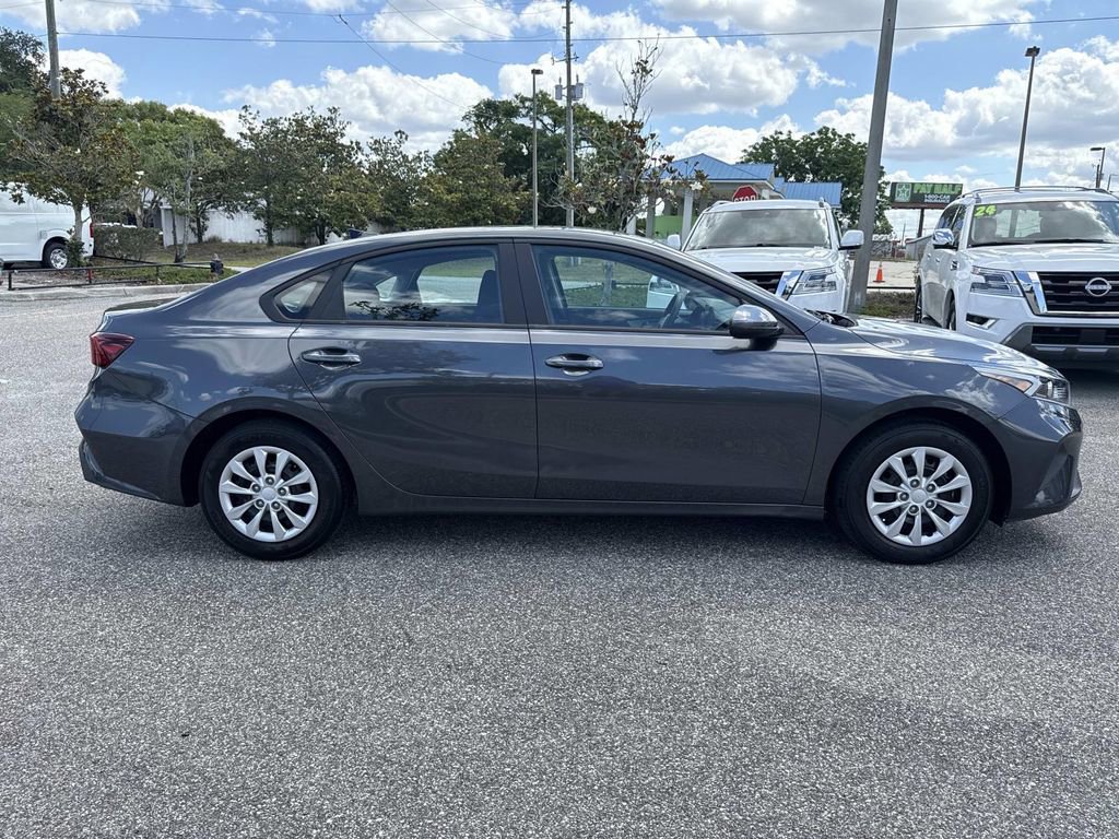 Used 2024 Kia Forte LX FWD image 2