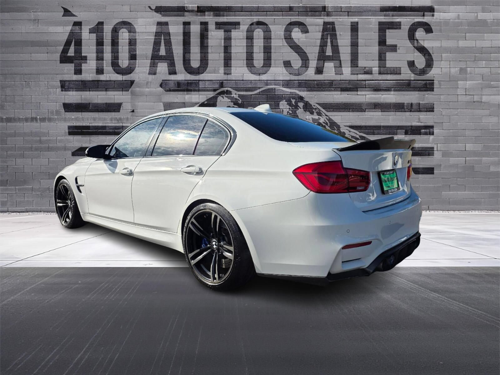 Used 2016 BMW M3 RWD image 8