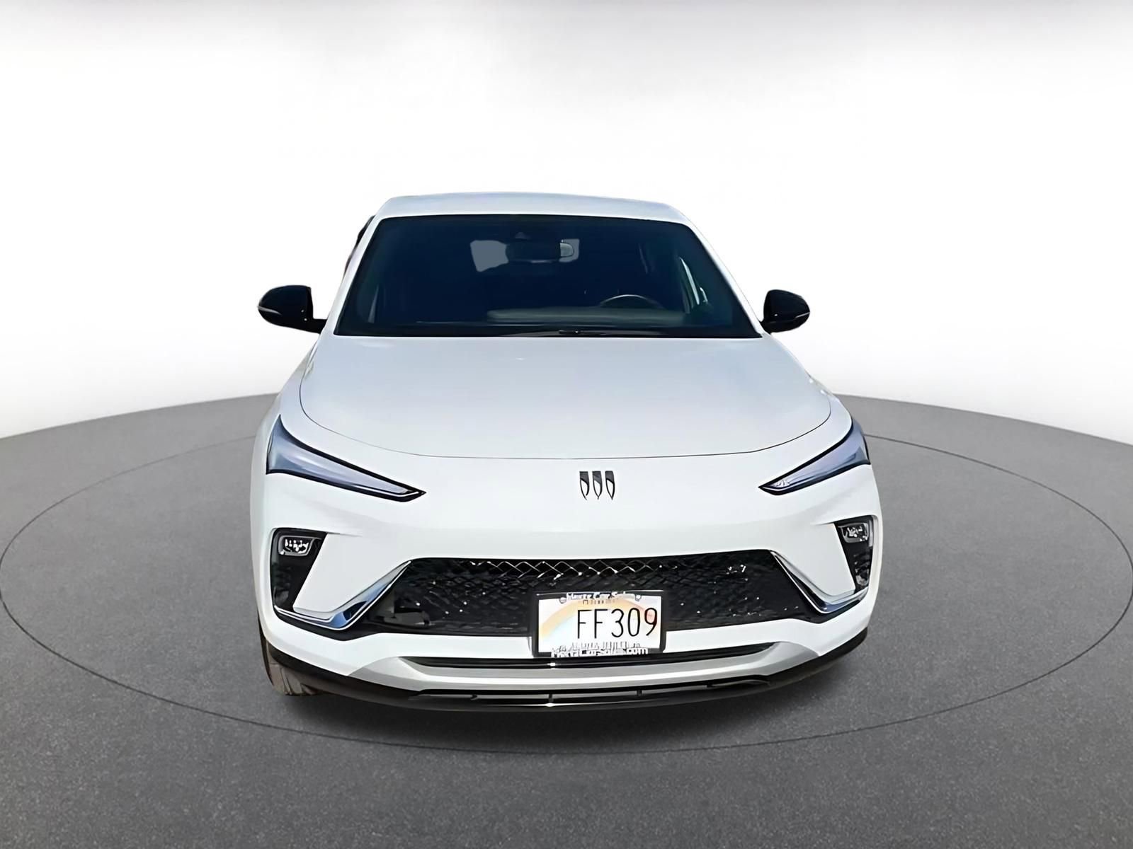 Used 2025 Buick Envista Sport Touring image 4